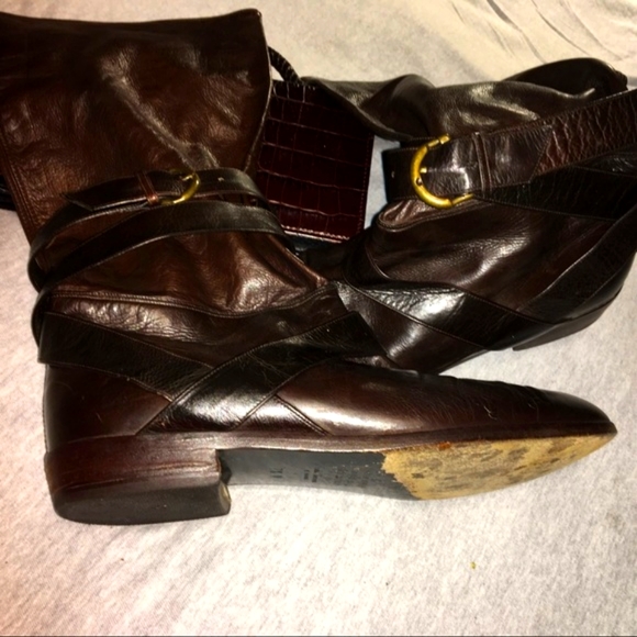 Joan & David belted strap scrunch leather boots (used) - Picture 4 of 10